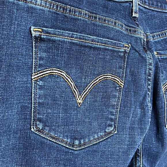 LEVI'S WOMEN'S SIZE 10R MID-RISE CLASSIC CASUAL EVERYDAY BOOTCUT JEANS - Picture 14 of 14